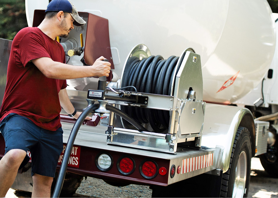 SBPBGMB with hose pivot guide (Images courtesy of Hannay Reels)